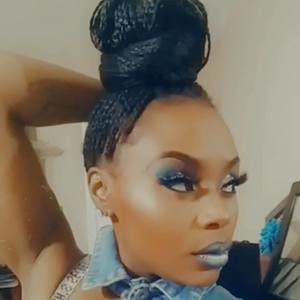 Meet your Posher, Tara